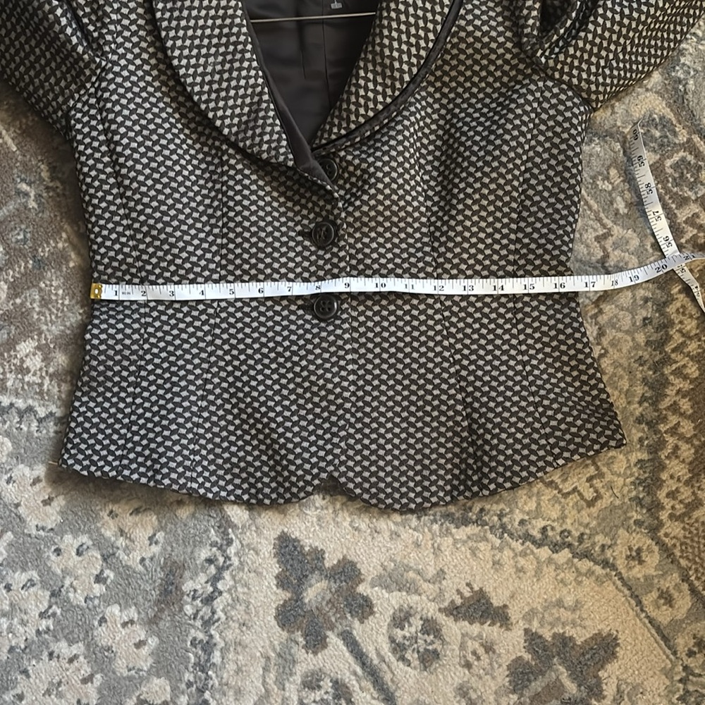 Armani Collezioni Skirt Suit See Pics 4 measurements - Picture 3 of 16